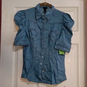 NWT H&M Button down shirt